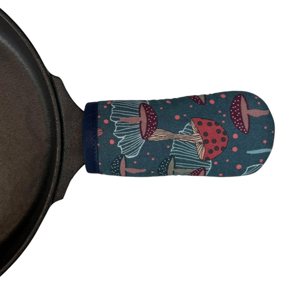 Skillet Mitt | Mystic Mushrooms