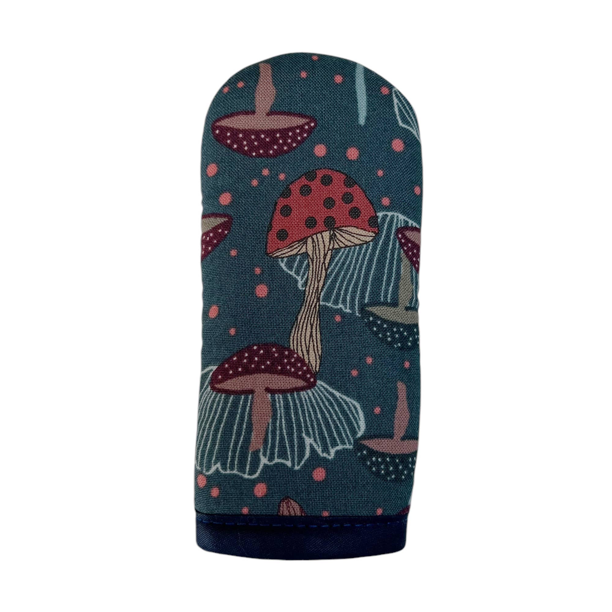 Skillet Mitt | Mystic Mushrooms
