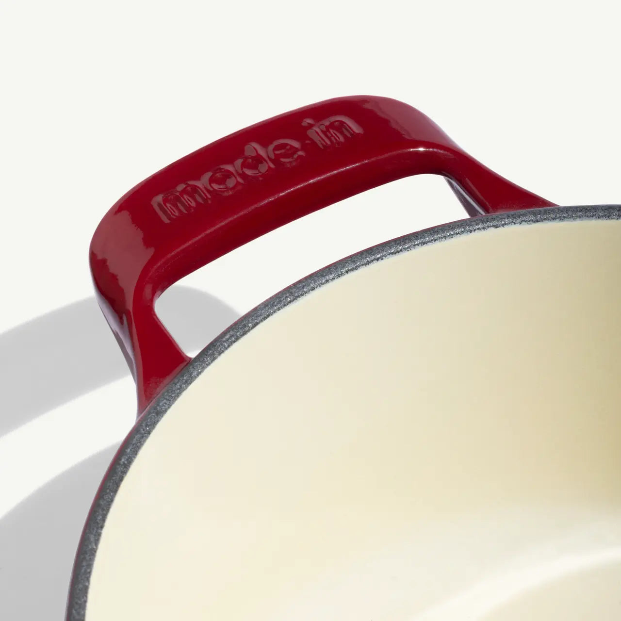 Enameled Cast Iron Dutch Oven | Round  5.5 Qt  - Ruby Red