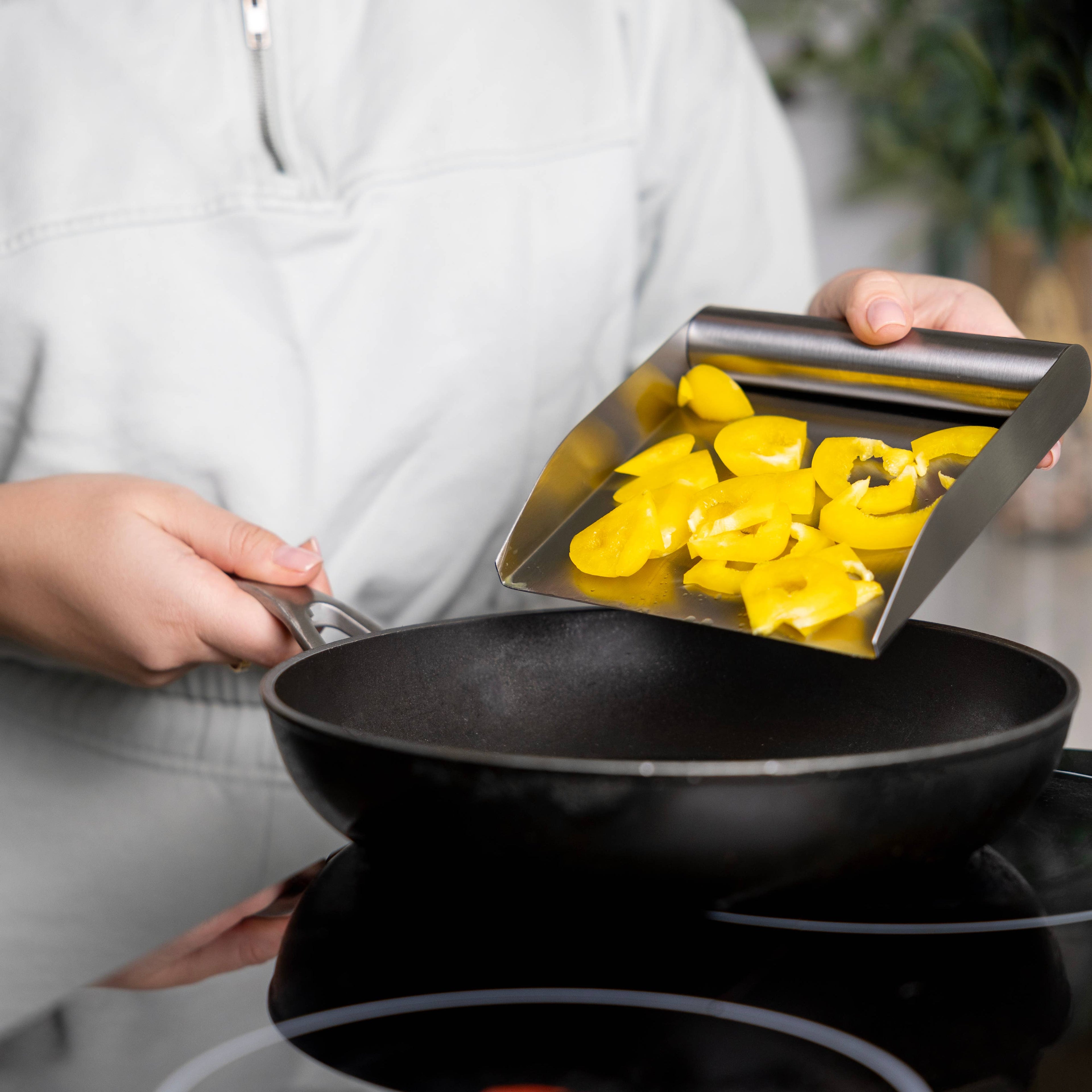Fox Run Brands - Fox Run Stainless Steel Kitchen Food Scoop, 6" Food Scraper