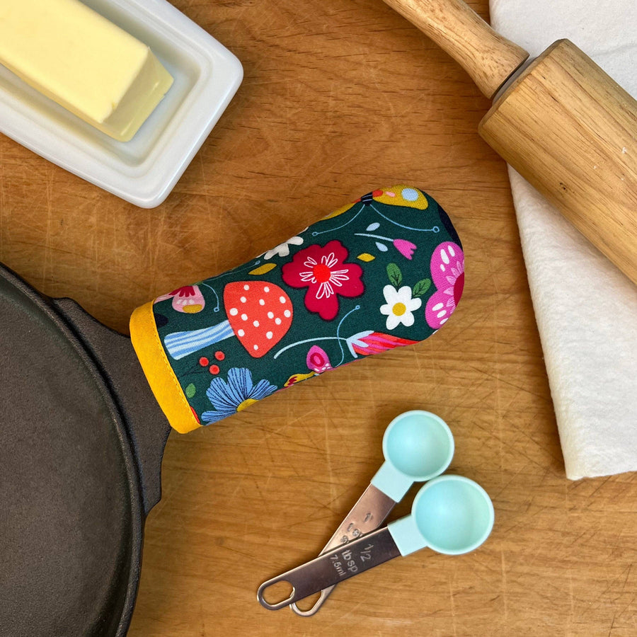 Skillet Mitt | Floral Mushrooms