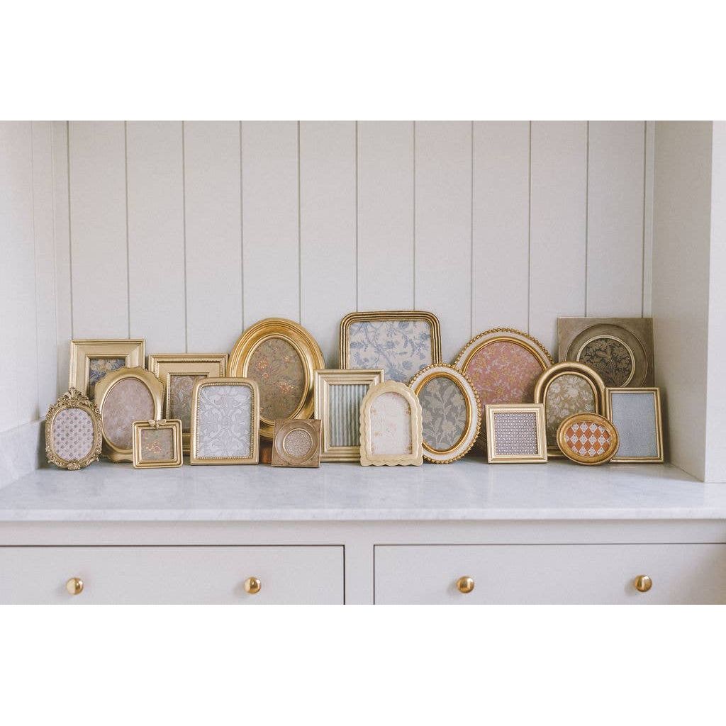 Cream and Gold Oval Photo Frame