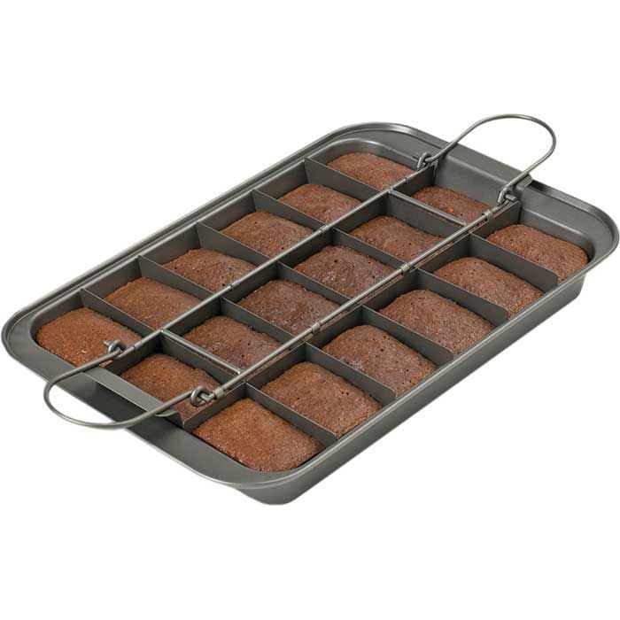 Chicago Metallic Nonstick Slice Solutions Brownie Pan | 9" x 13"