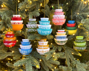 Twinkltoast - Miniature Bowl Stack Ornament – Vintage Christmas Holiday : Friendship