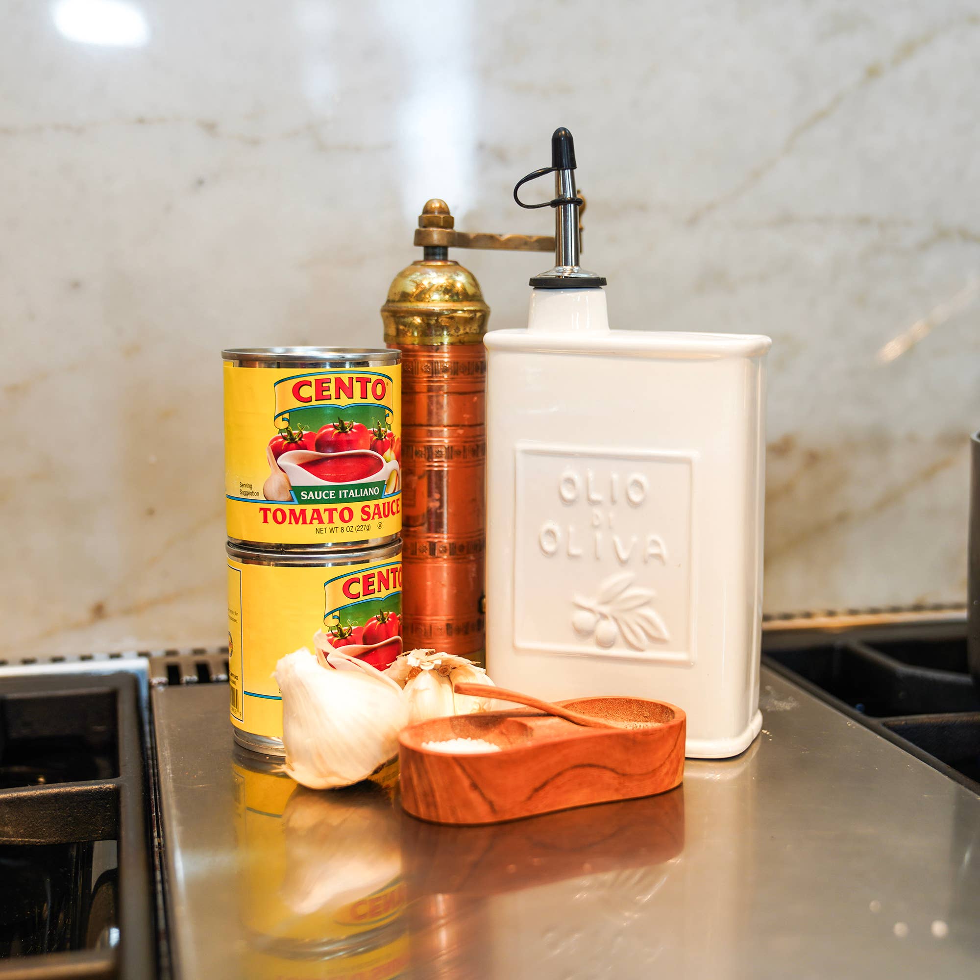 Fox Run Brands - Fox Run White Ceramic Oil Can, 17 oz/500 ML