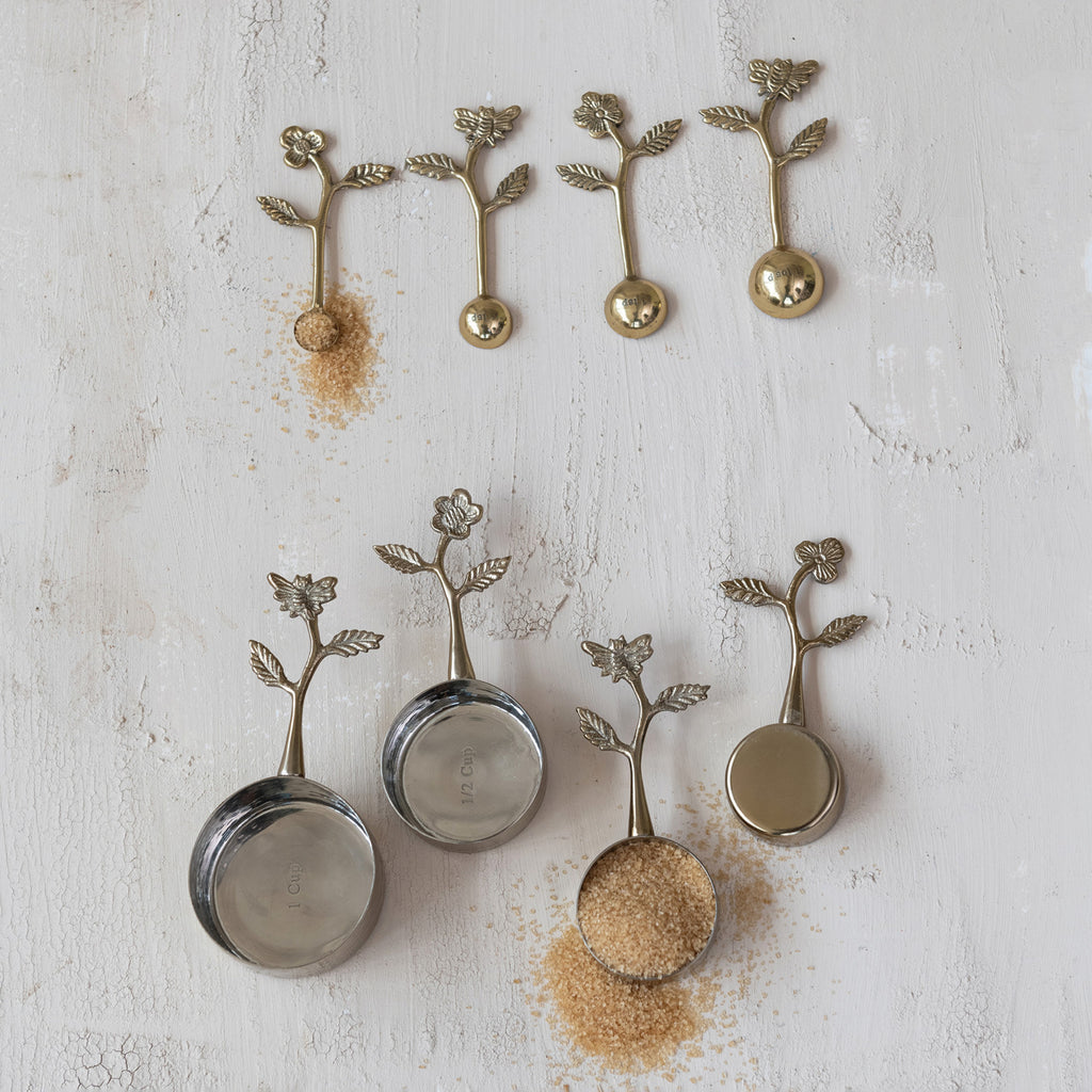 S/4 Measuring Cups w/Leaf & Flowers | Gold Finish