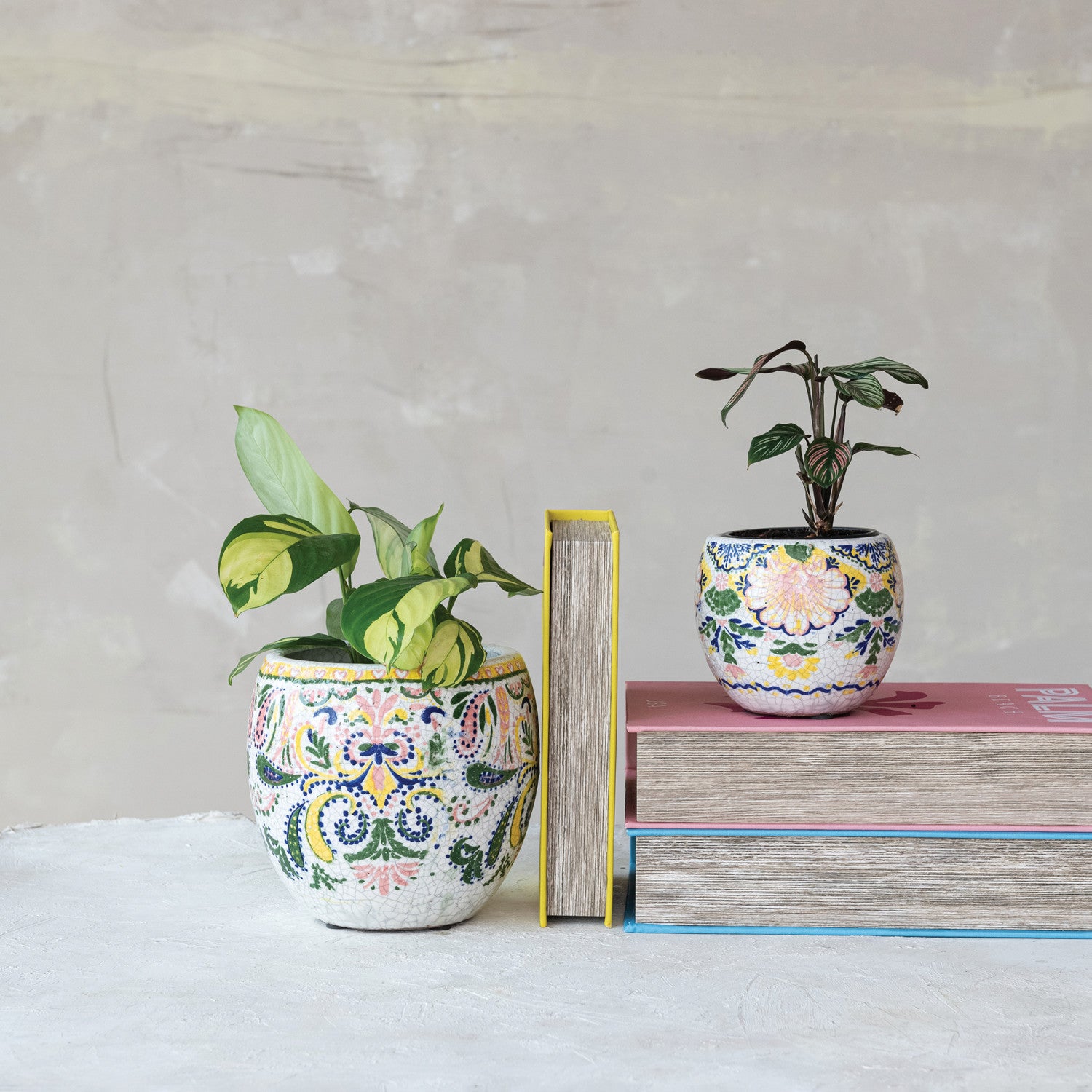 Terracotta Planter w/Floral Pattern
