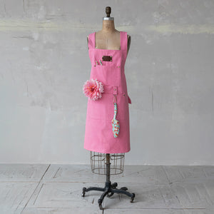 Cotton Canvas Cross Back Apron w/2 Pockets | Pink