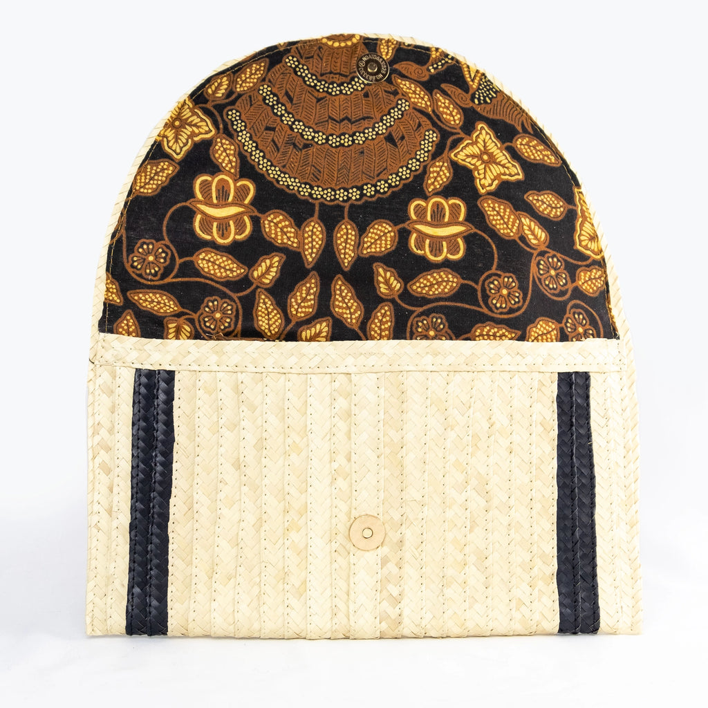 Straw Clutch