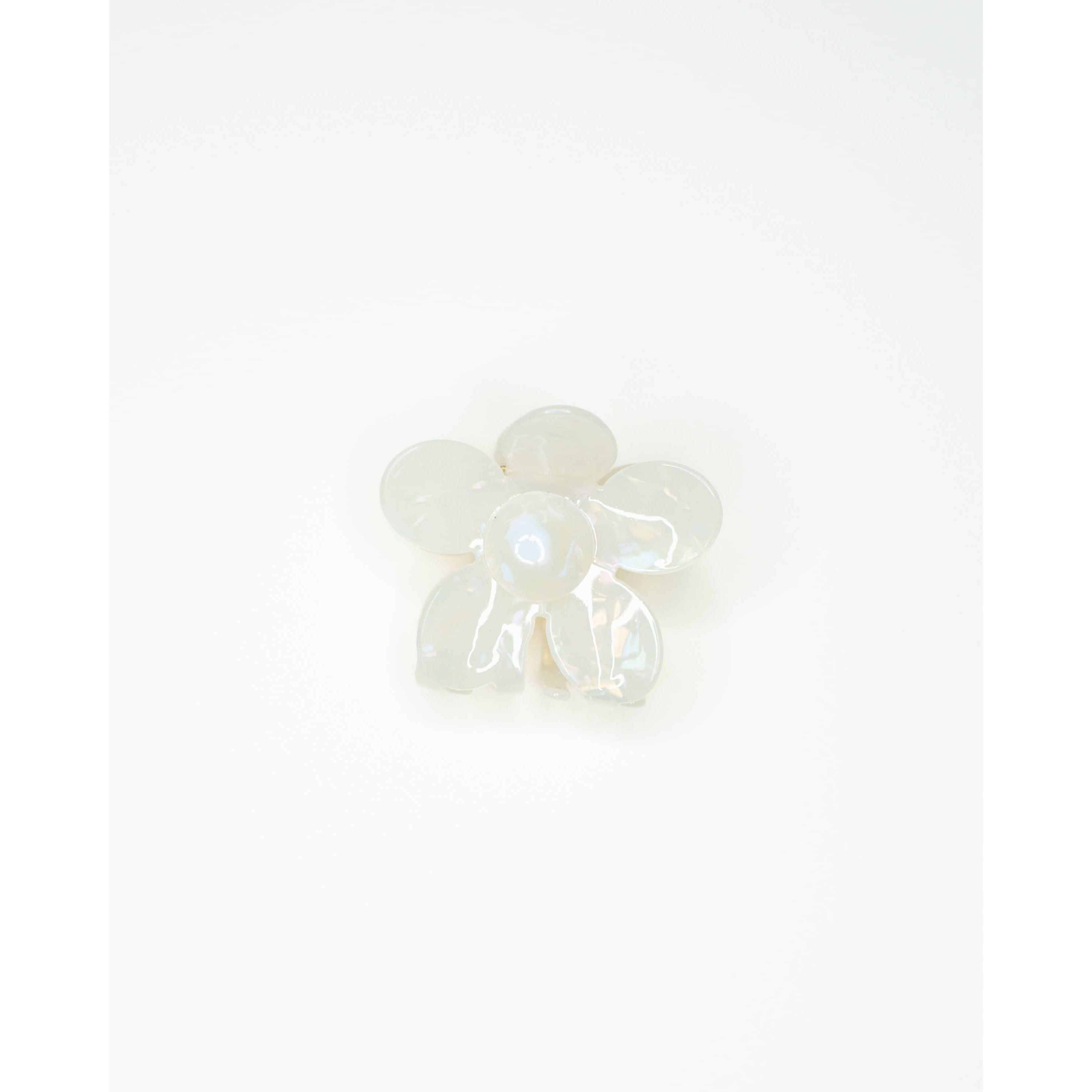 Flower Hair Claw | Cream Checker
