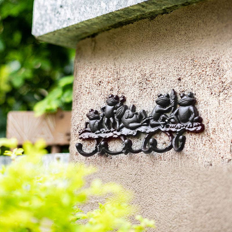Cast Iron Frog Family Wall Hook Rack