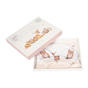 Beautiful Baby Hat & Mittens Set
