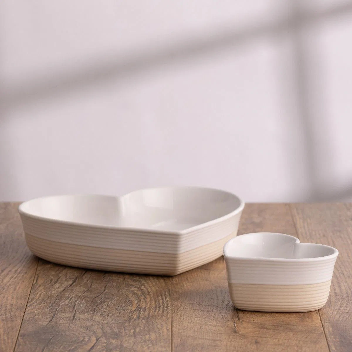 Mason Cash | Rustic Charm | Heart-Shaped Pie Dish/Roaster -  5.5"