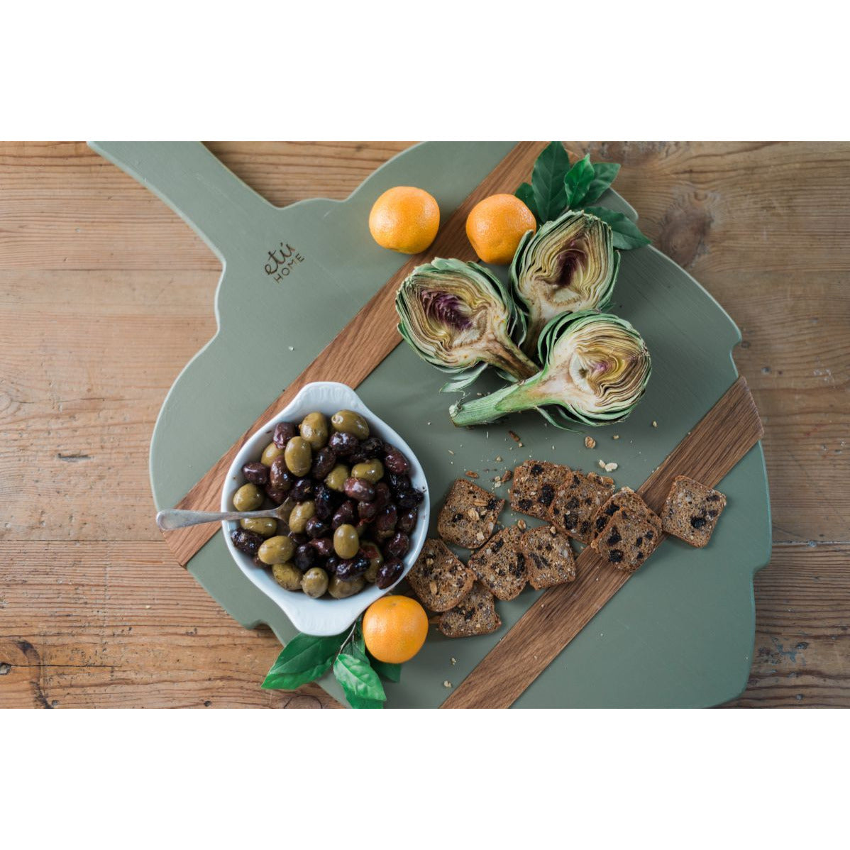 Sage Mod Artichoke Charcuterie Board