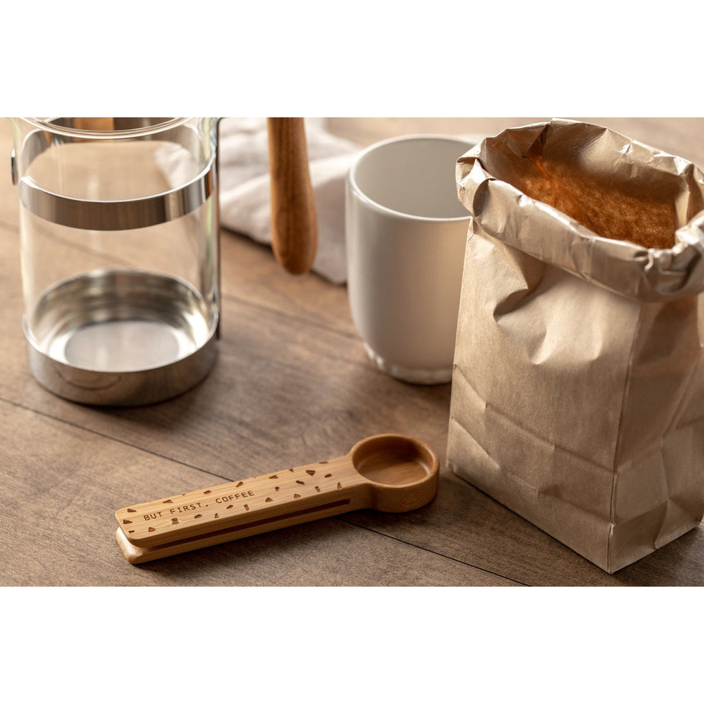 Wooden Scoop & Clip