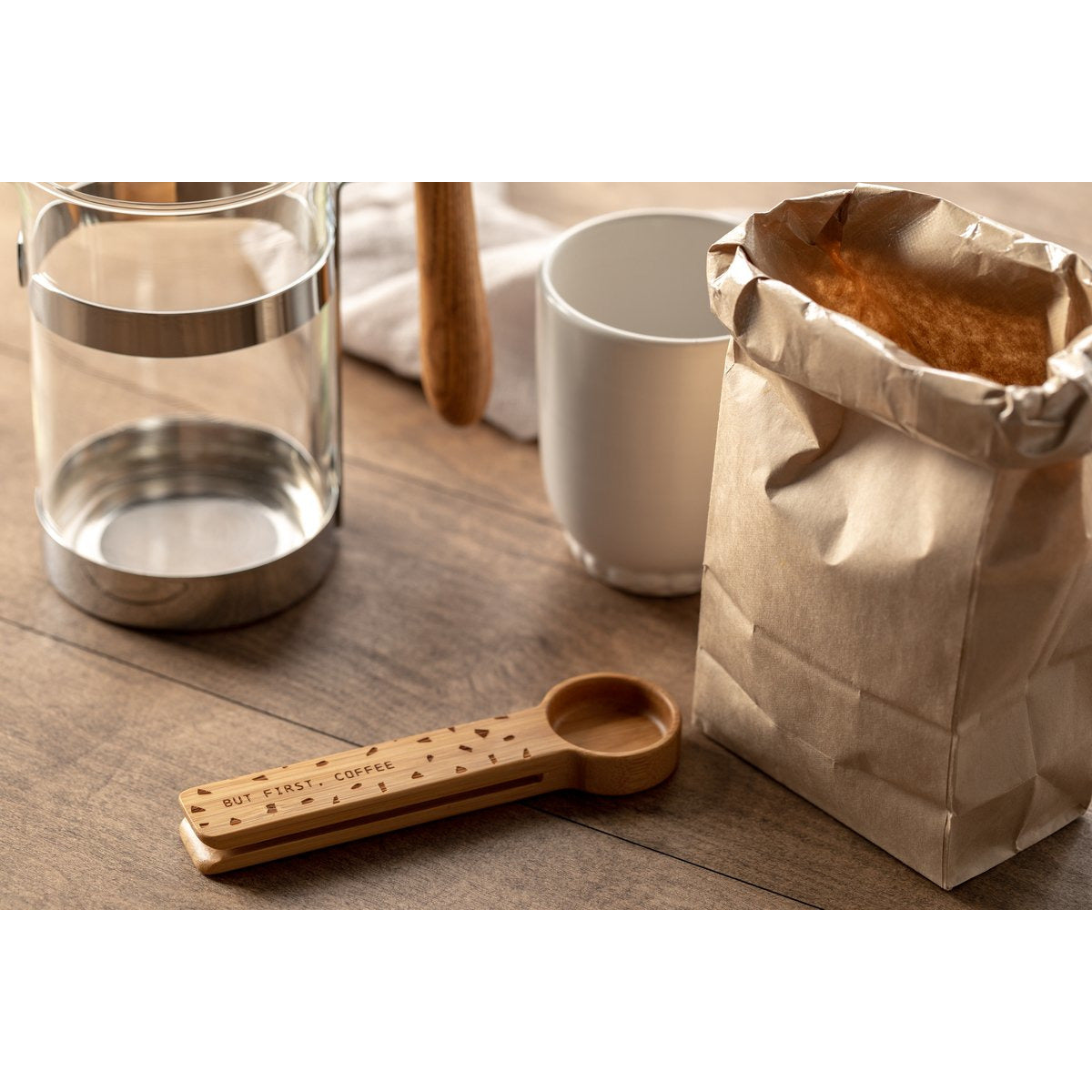 Wooden Scoop & Clip