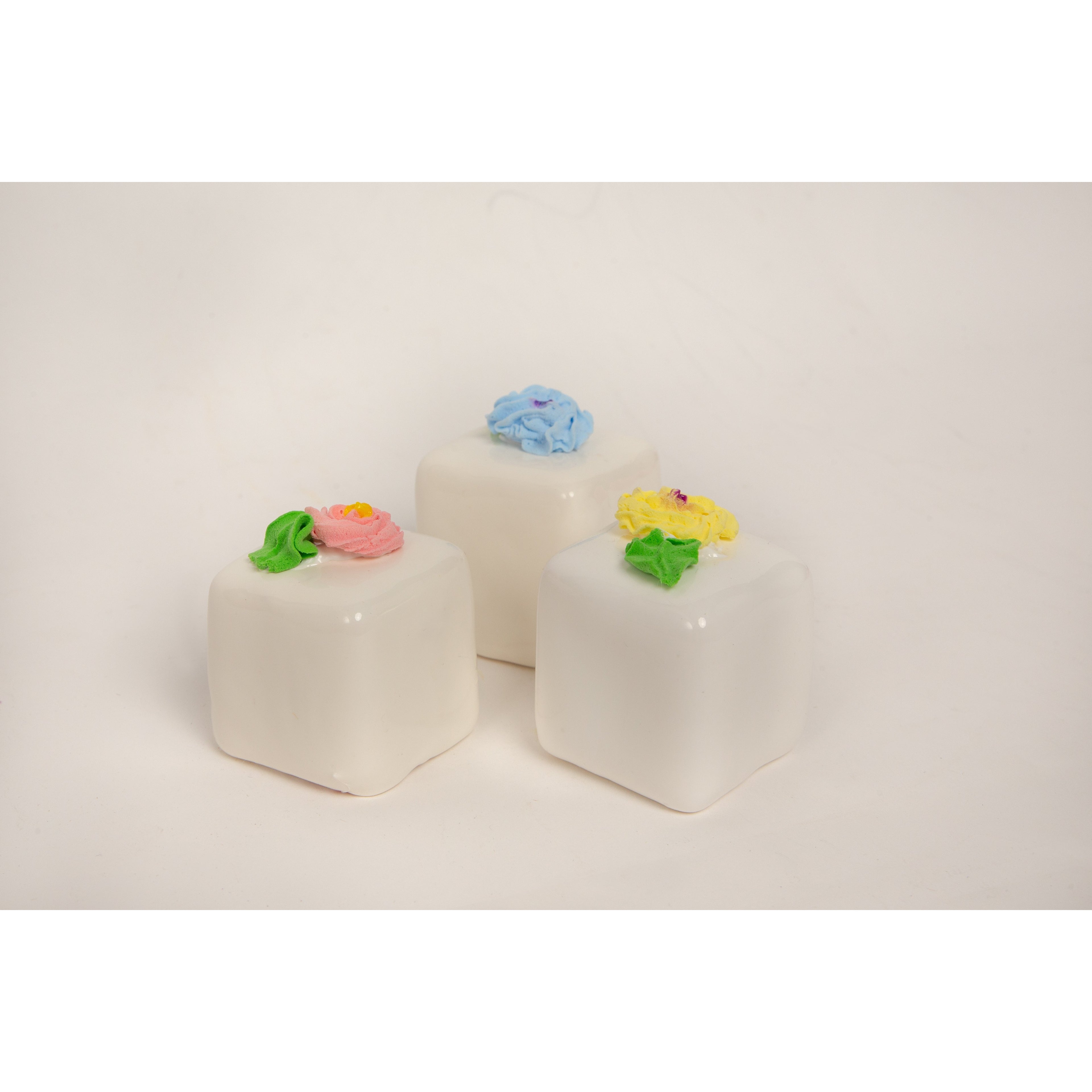 Vanilla Petit Fours - Large