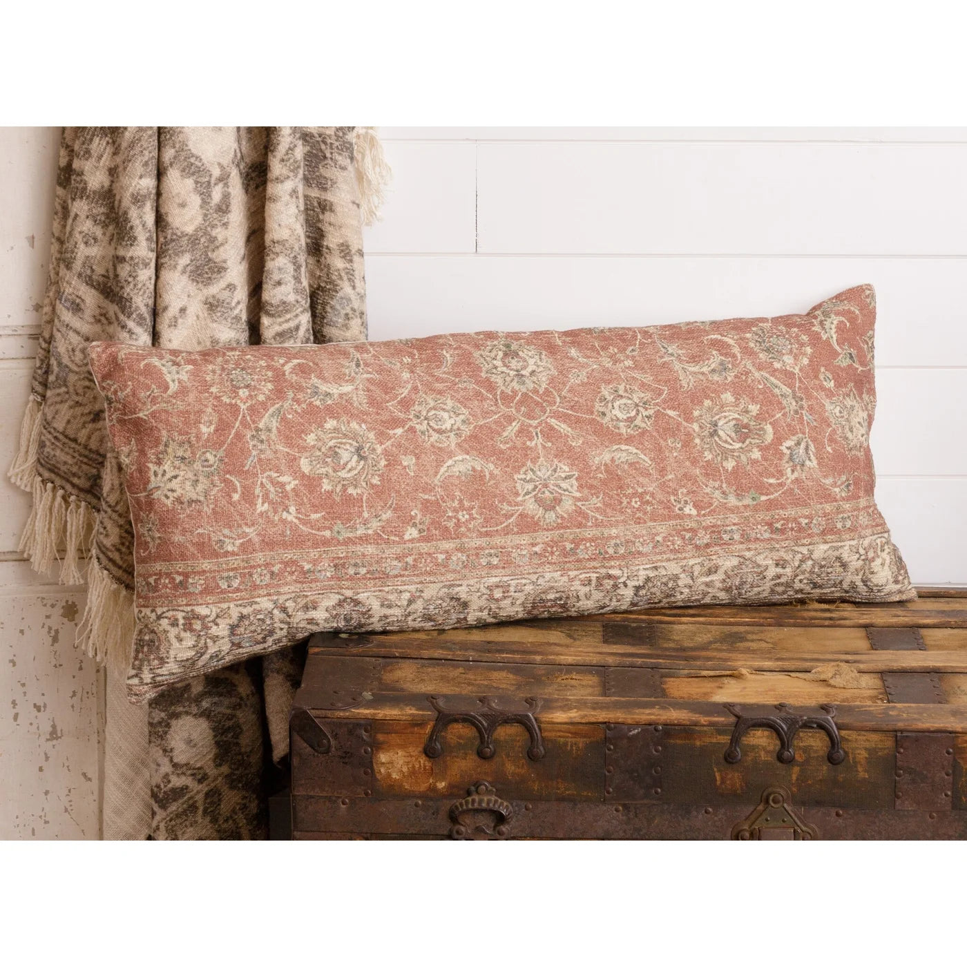 Antique Rug Slub Lumbar Pillow