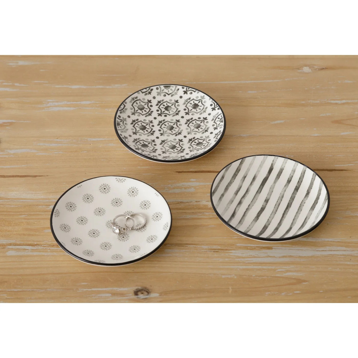 Arabesque & Stripes Trinket Plates