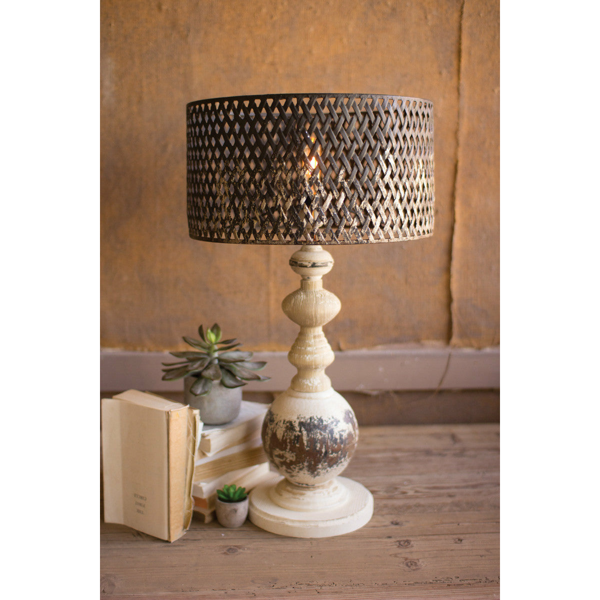 Logan Lamp
