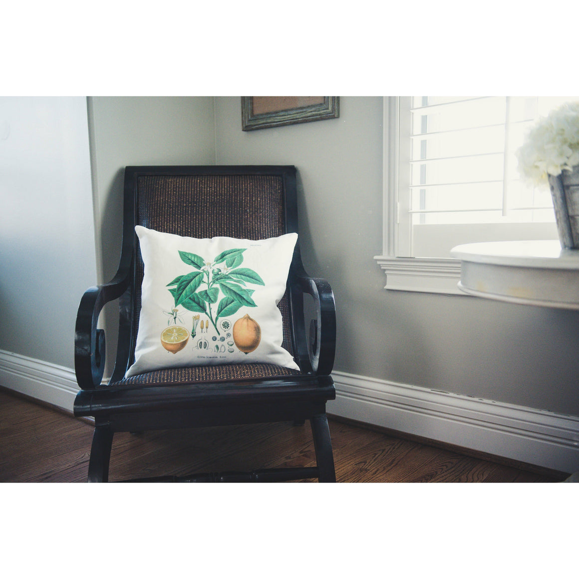 Lemon Print Linen Pillow Cover (Ivory)