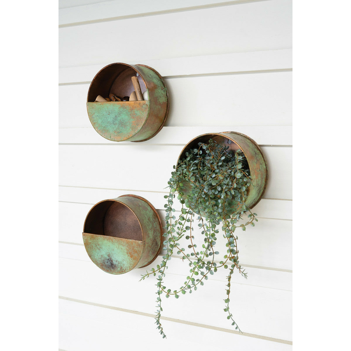 Antique Copper Round Wall Hanger