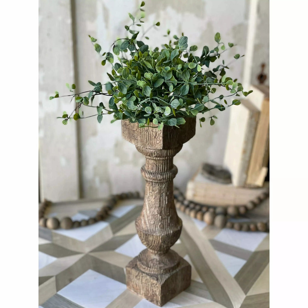 Isadore Pillar Holder