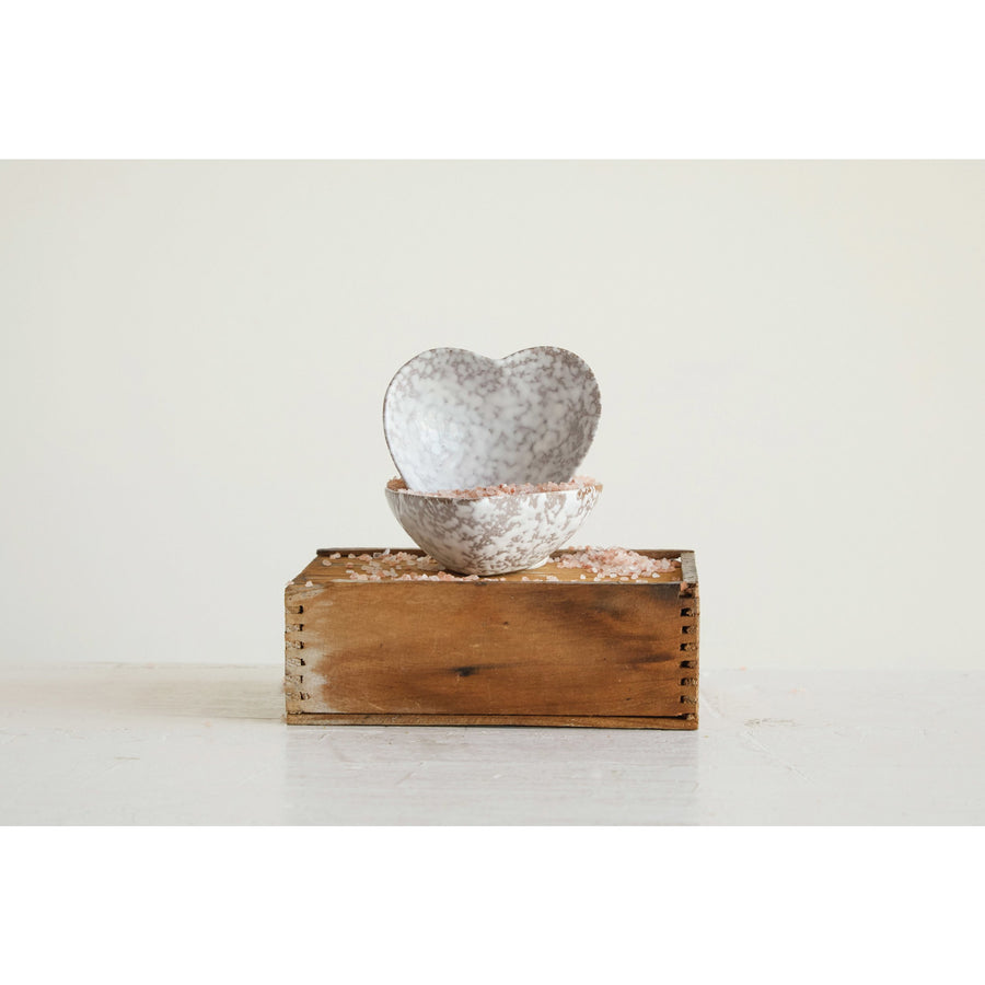 Antique White Finish Stoneware Heart Dish