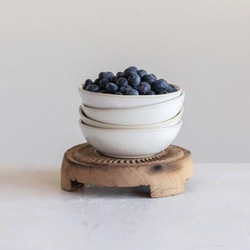 White Reactive Glaze Round Stoneware Berry Bowl