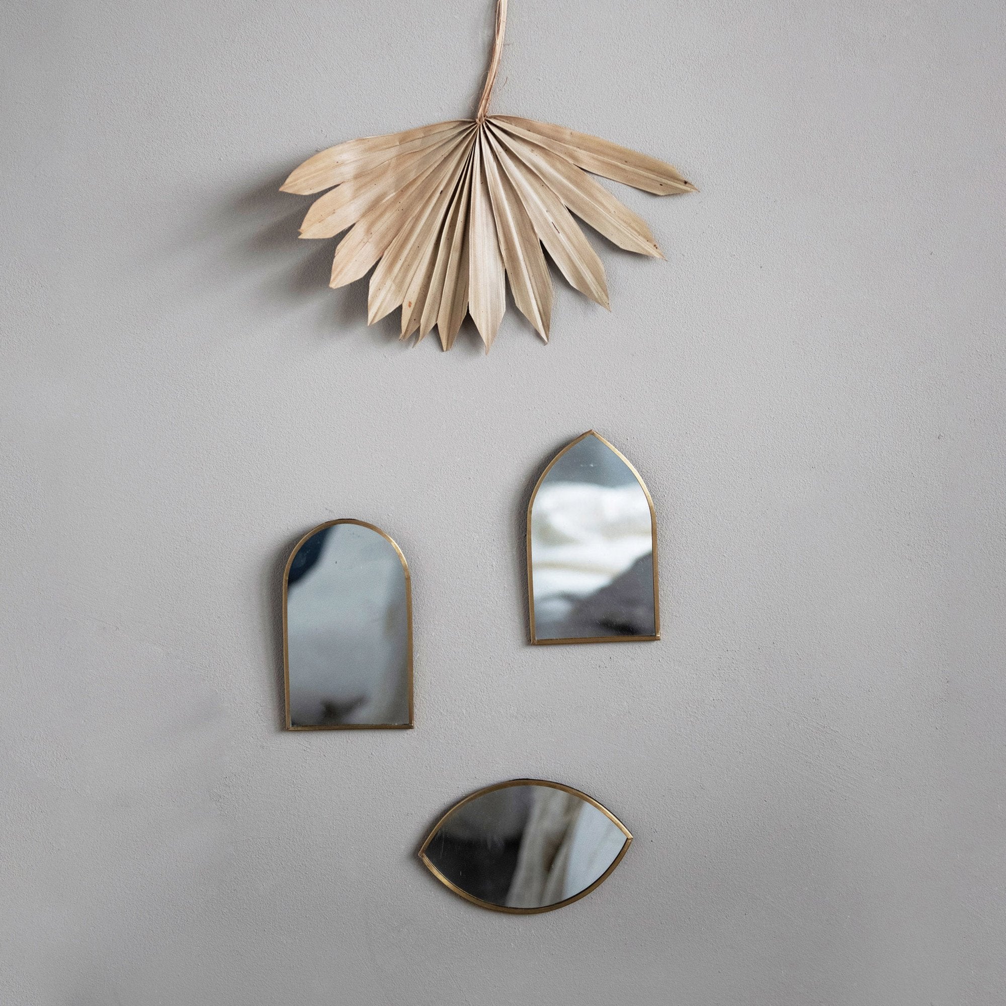Metal Framed Wall Mirror w/Brass Finish
