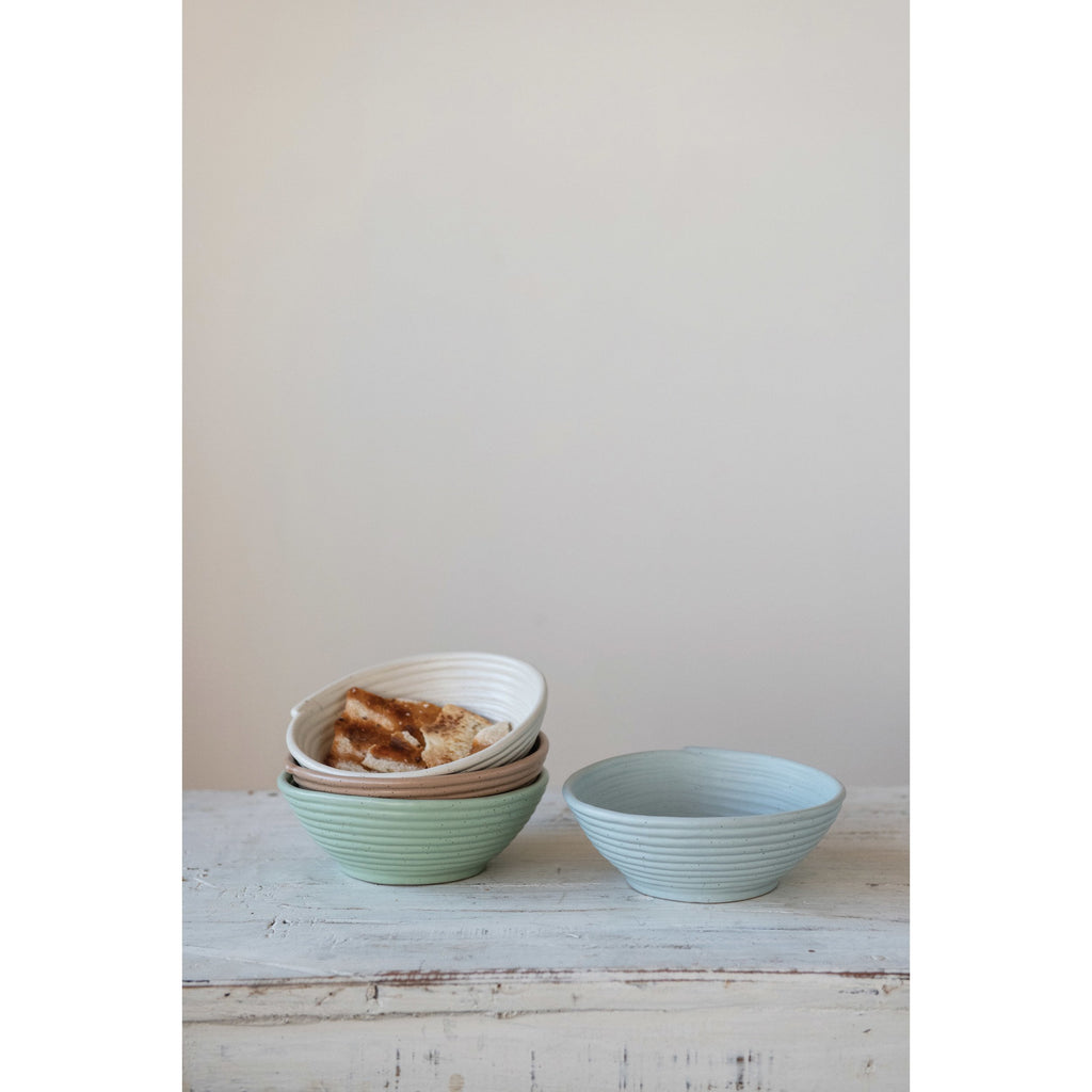 Ribbed Stoneware Bowl w/Matte Speckled Finish