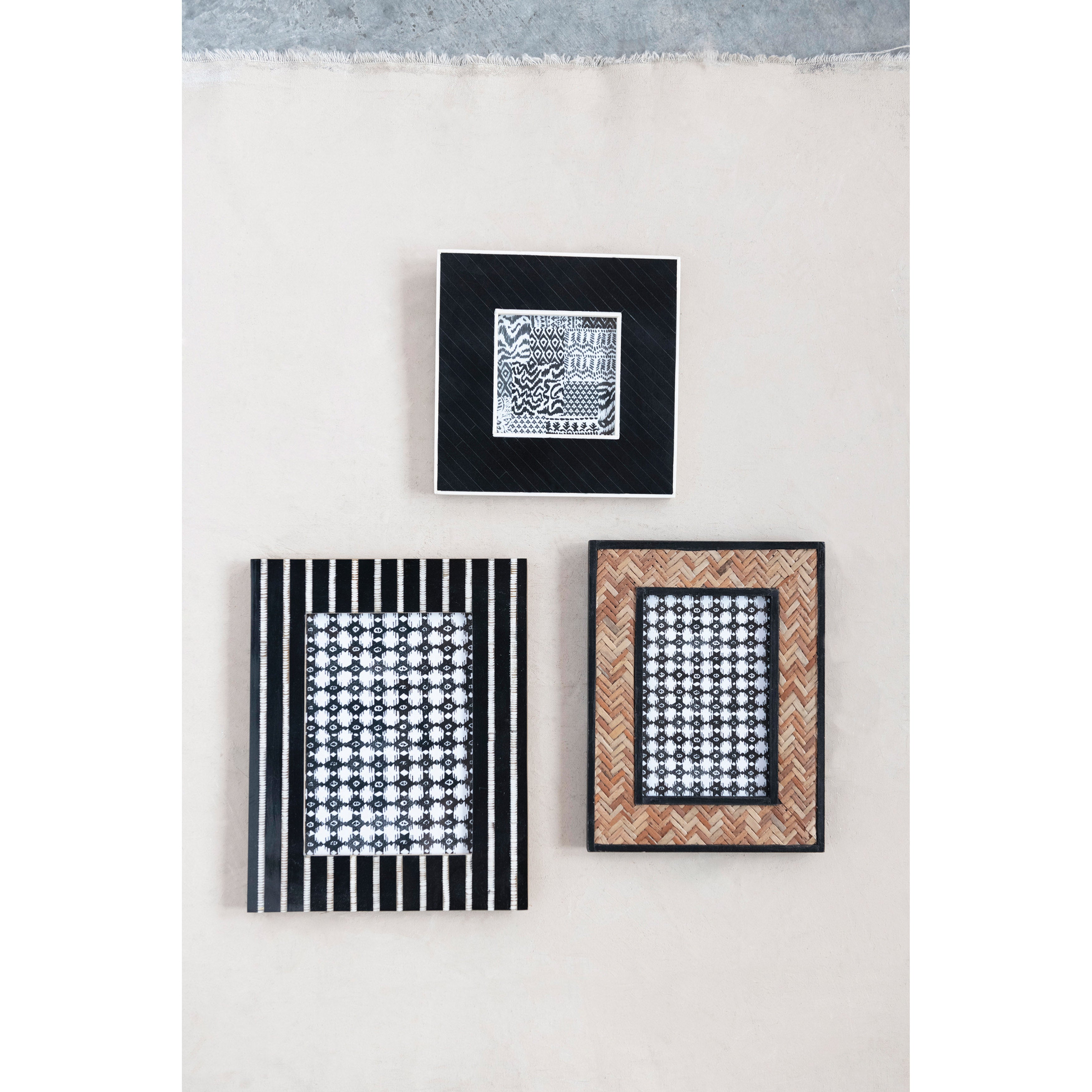 Black & Cream Square Resin Photo Frame w/Diagonal Inlay