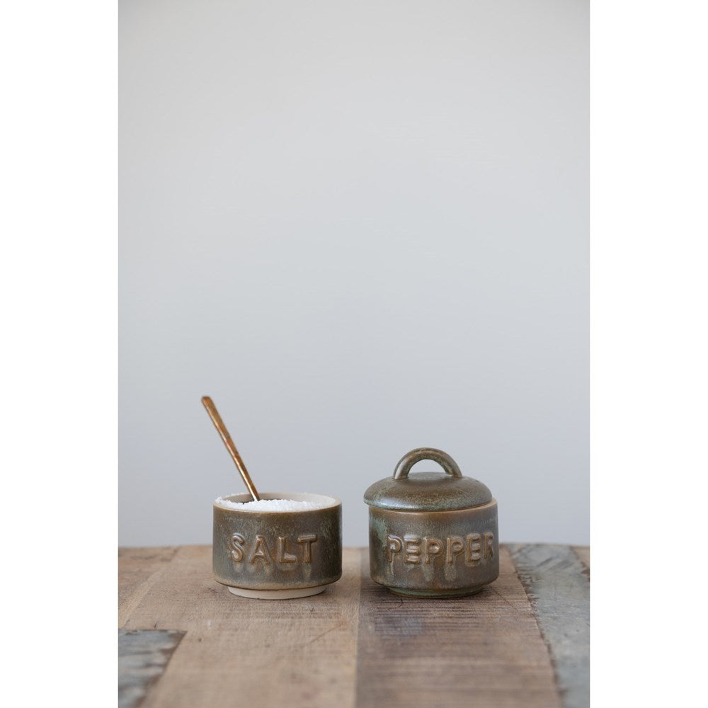 Stoneware Stackable Salt & Pepper Set w/Lid