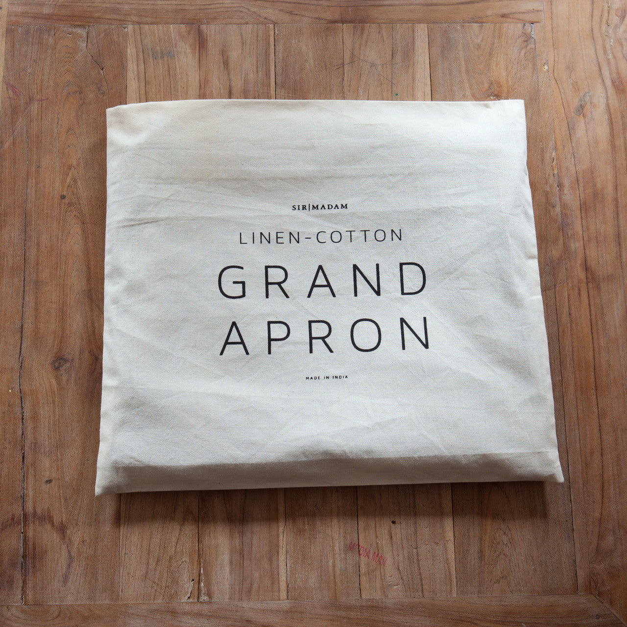 Grand Apron
