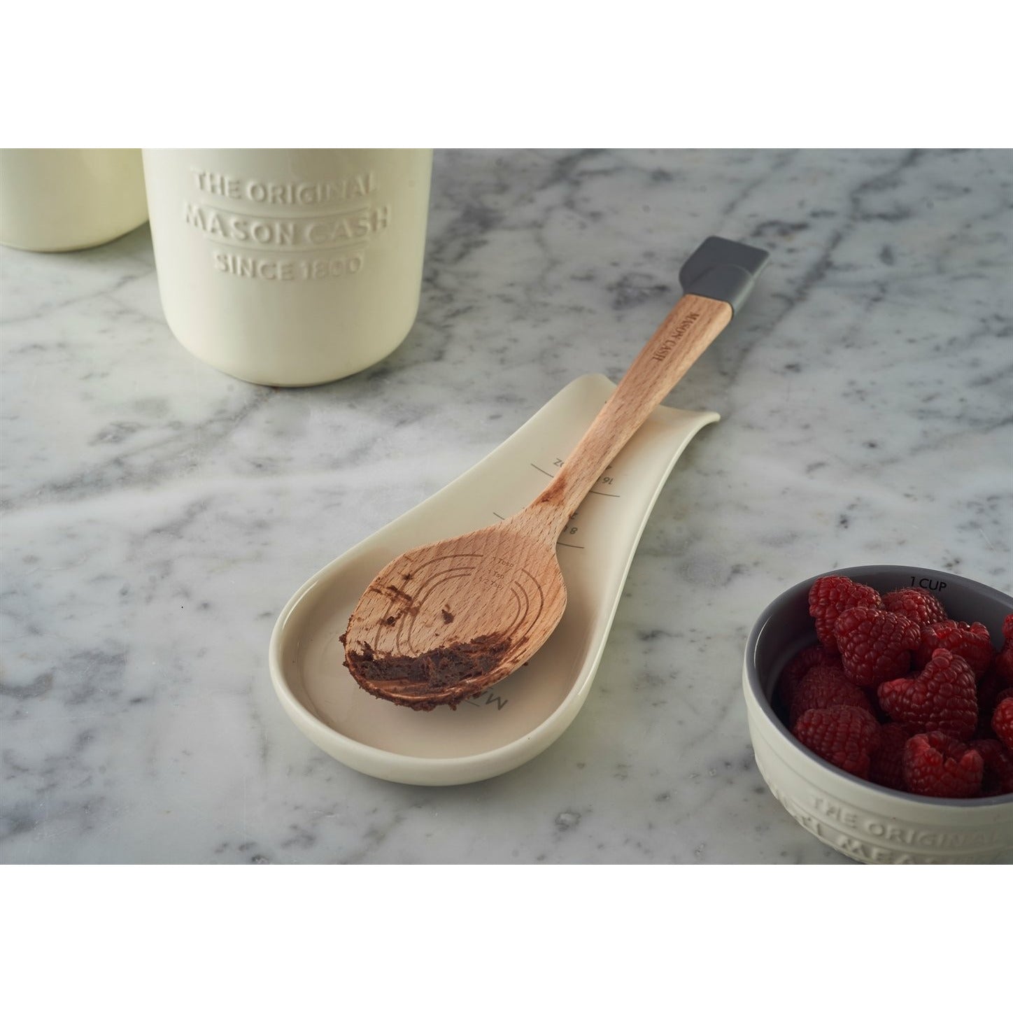 White Ceramic Dog Themed Kitchen Utensils: Measuring Cups and Spoons, Spoon  Rest for Countertop - Cute Kitchen Accessories (Dog Measuring Spoons)
