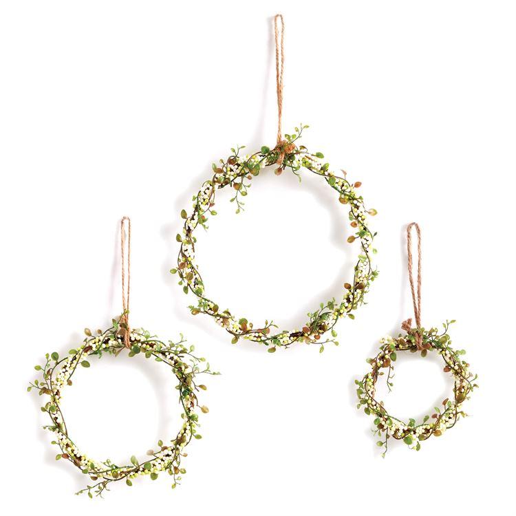 Angel Vine & Berry Wreath