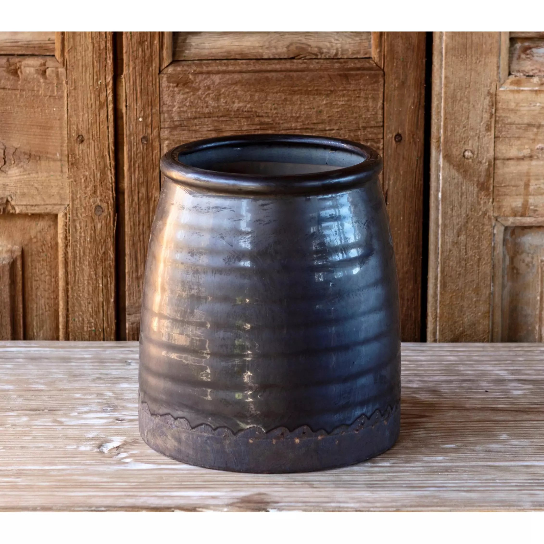 Smoked Glazed Pottery
